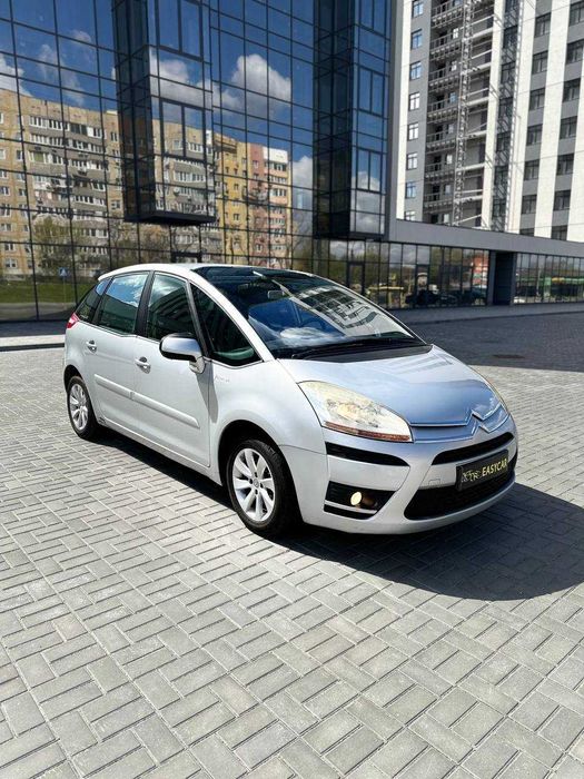 Продам Citroen C4 2009 1.6