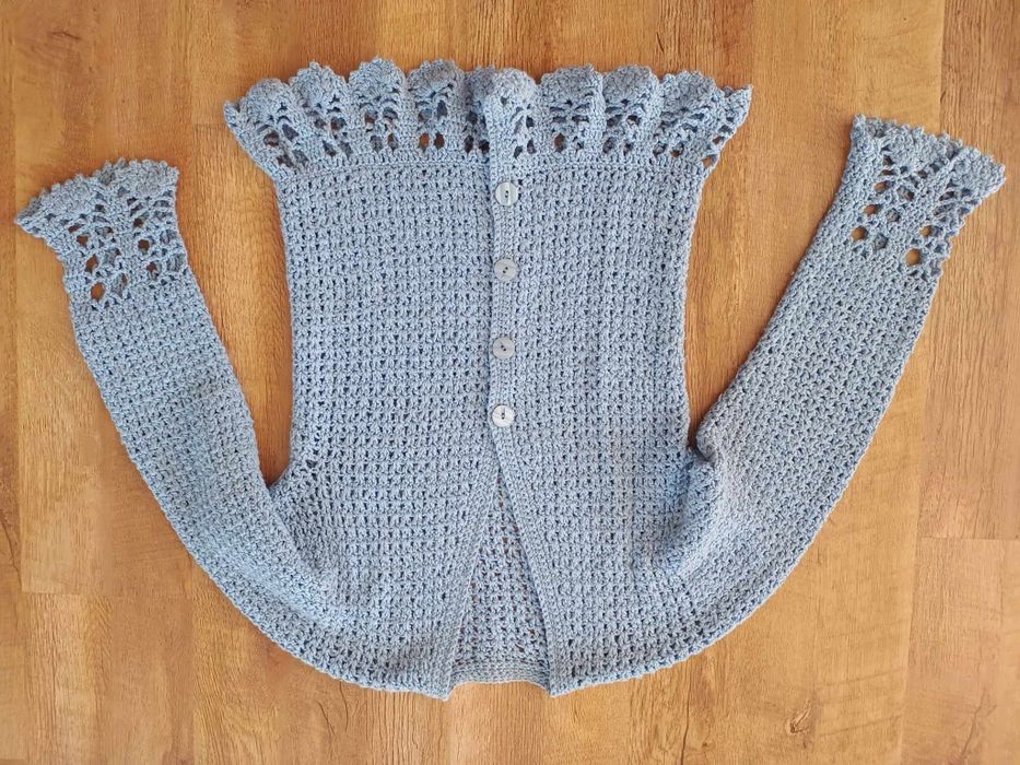 Sweter ręcznie robiony