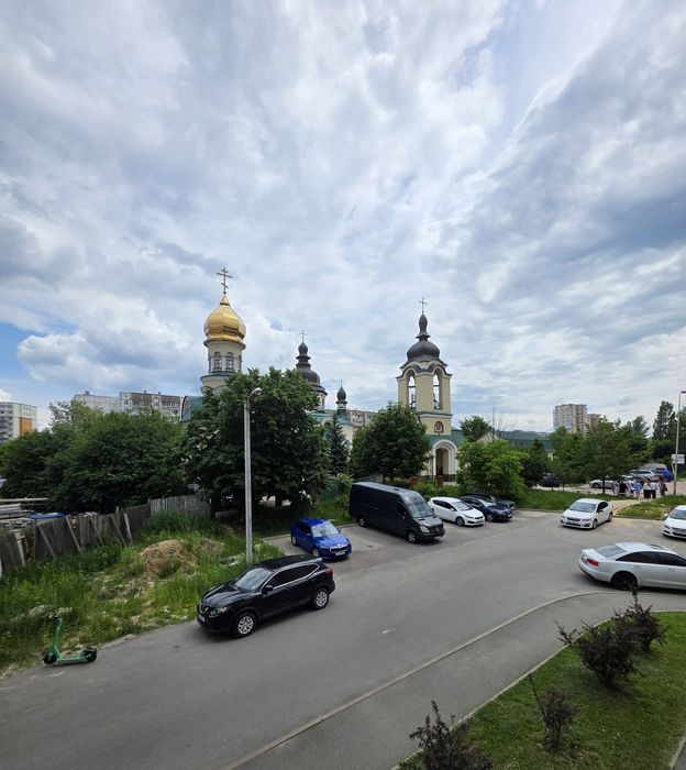 Без%. Затишна та простора.ЖК Сади Вишневі - More