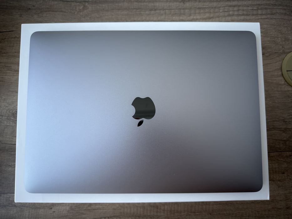 MacBook Pro 13 M2 2022 рік