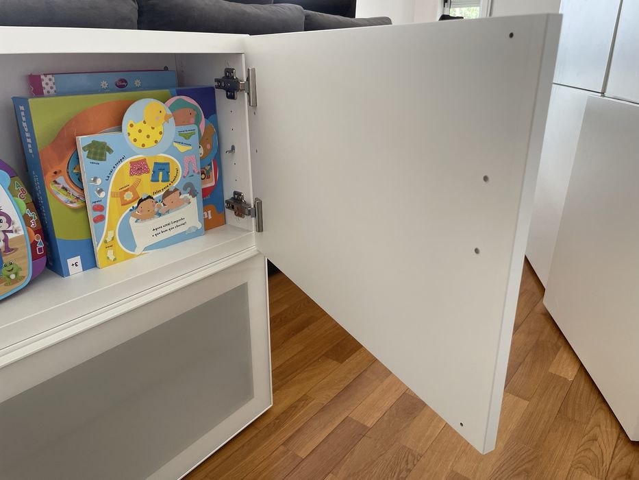 Armario parede Ikea Besta + Lappviken branco