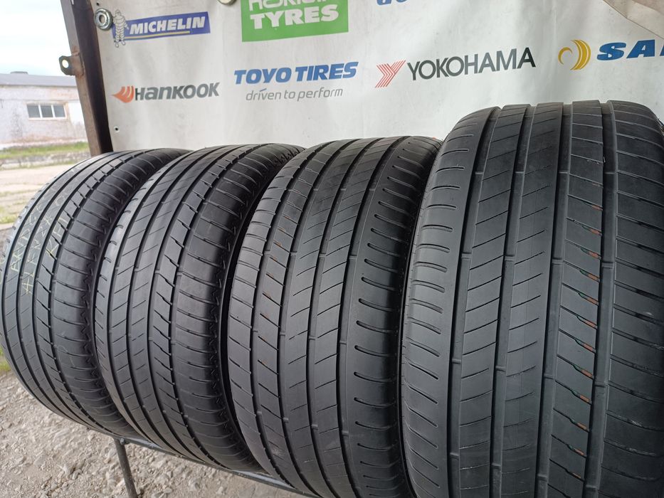 Літні шини 305/40 R20  Bridgestone Alenza 001(RFT)	2020рік