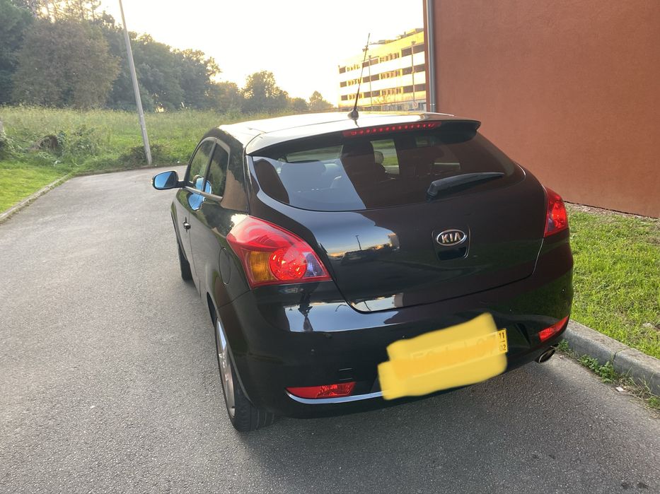 Kia Ceed SCoupe 1.6 crdi EX