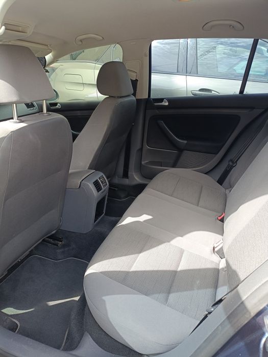 Vendo Volkswagen Golf MK5