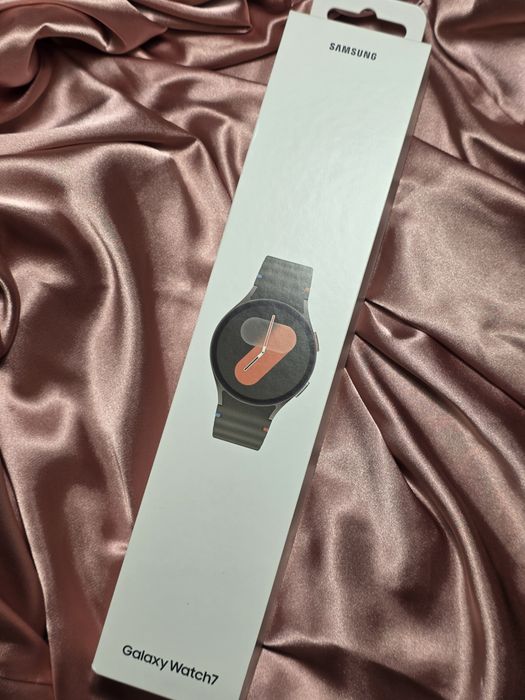 Galaxy watch 7 40 mm model SM-L300