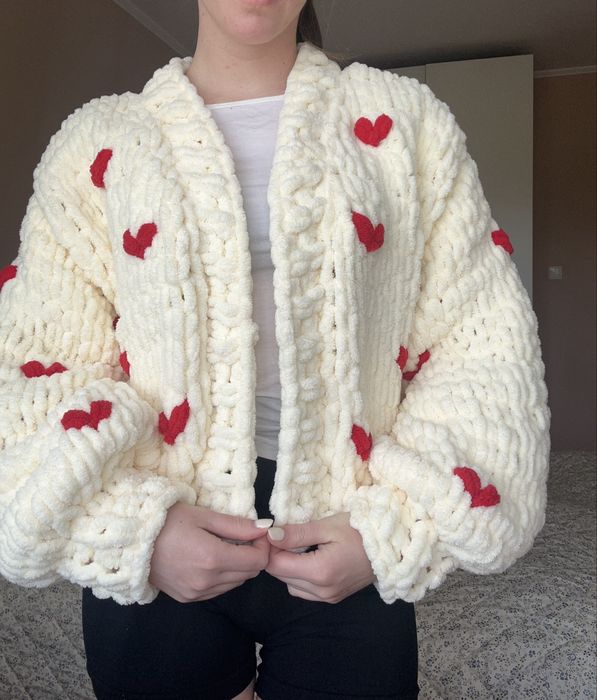 Пухнастий кардиган з сердечками, hand made / вʼязаний оверсайз