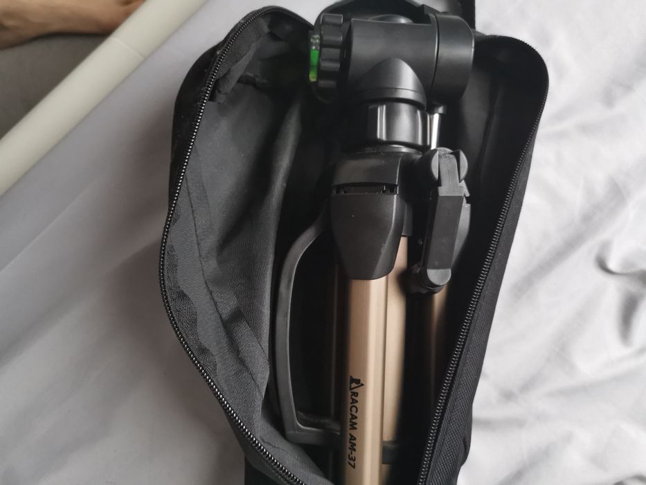 Aparat Canon 600D +sigma 30mm 1.4 dc fi62