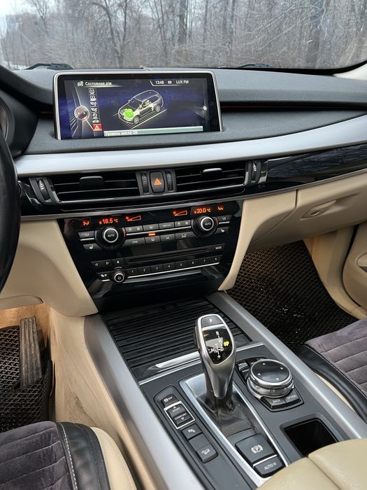 Bmw X5 f15 3.0d M pack под ремонт