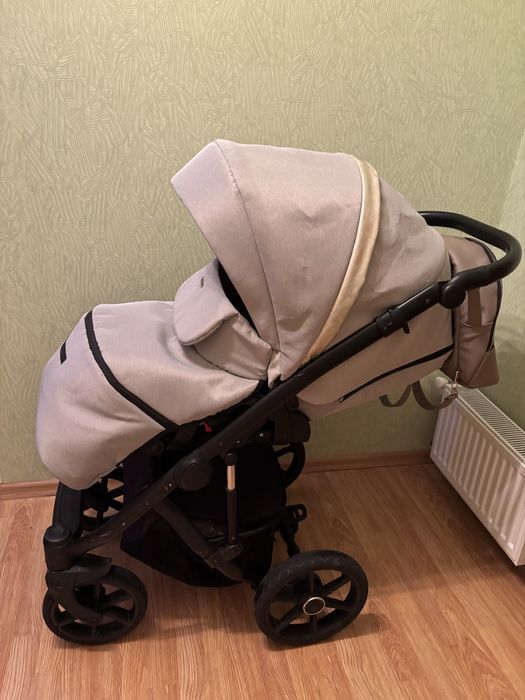 Продам коляску 2в1 BEXA IDEAL LIMITED - LE101