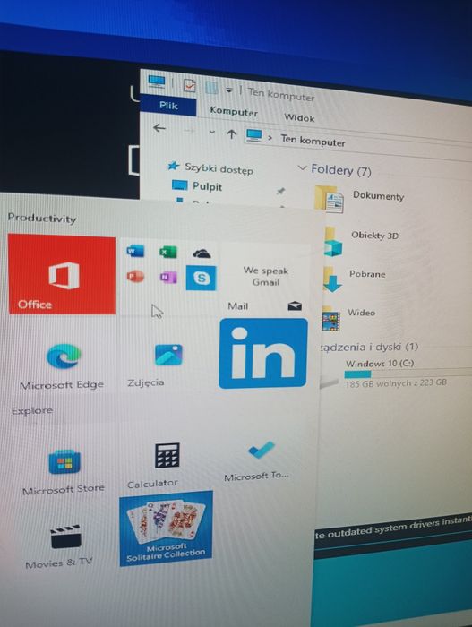 Komputer stacjonarny z i3 procesorem.