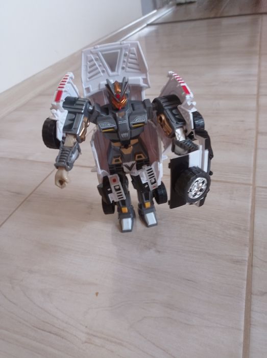 Auto zamiana w robota