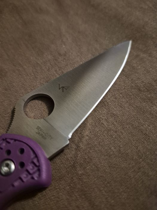 Nóż Spyderco Delica Japan VG-10