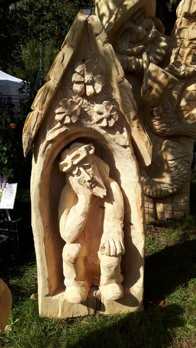 Kapliczka Chrystus Frasobliwy