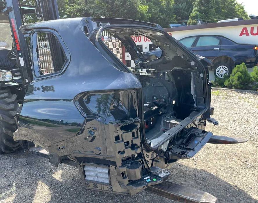 Четверть задняя левая правая BMW X5 G05 бмв х5 чверть ліва права