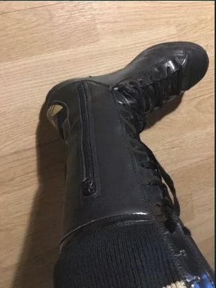 Botas Tennis Adidas, pretas e douradas, n.38