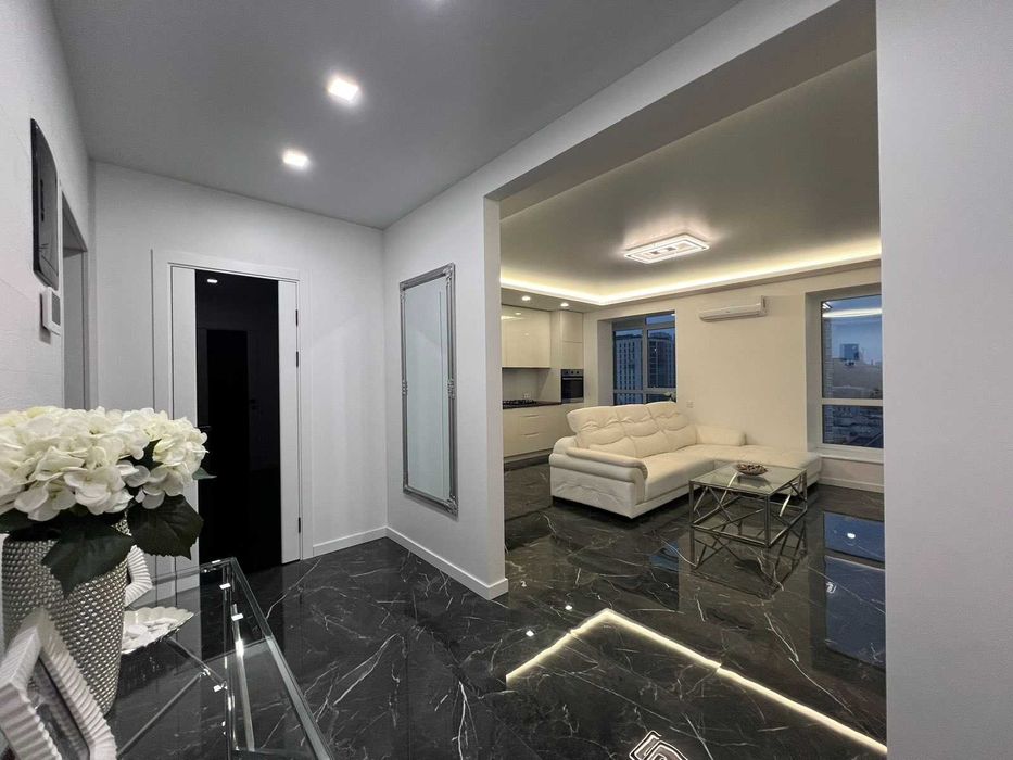 Продам достойну квартиру у Ривер парк River park