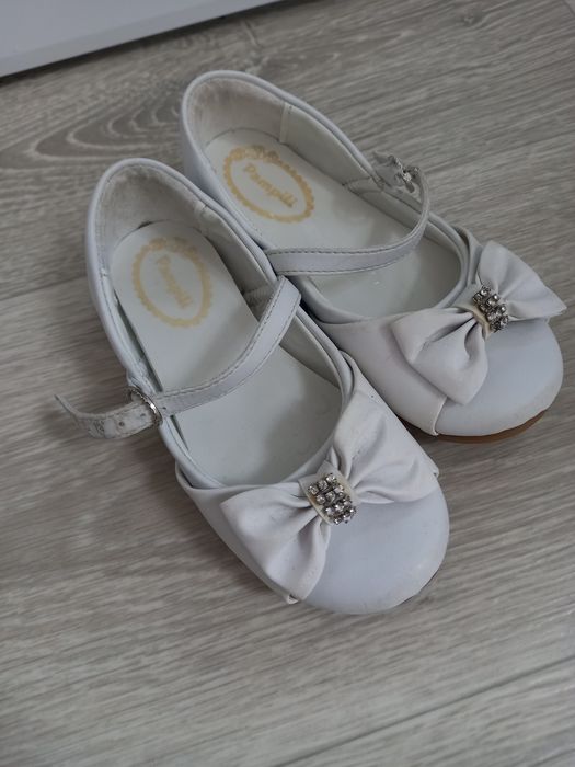 Туфлі для дівчинки
