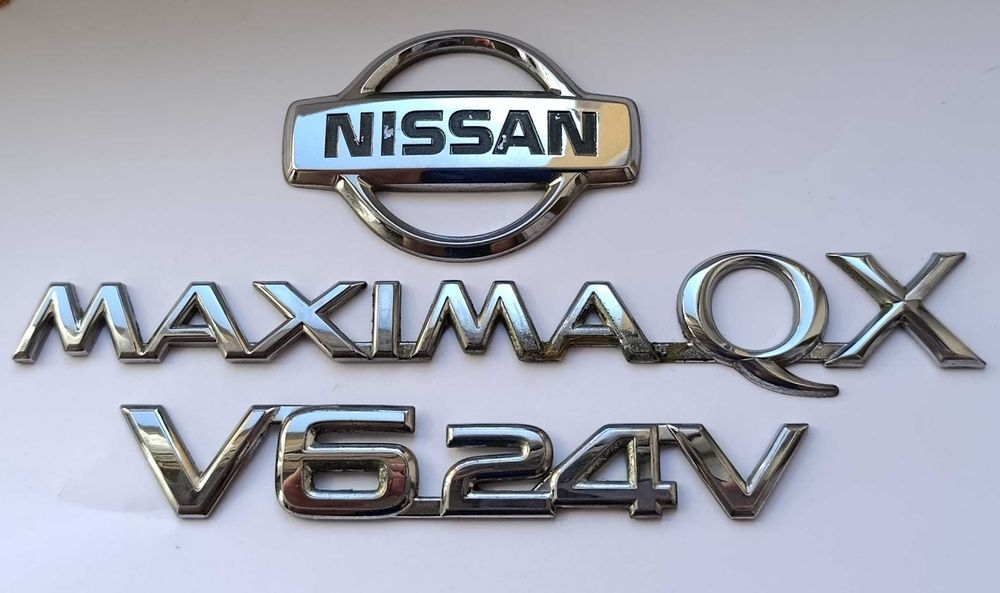 Napis emblemat Nissan Maxima QX 95-99r