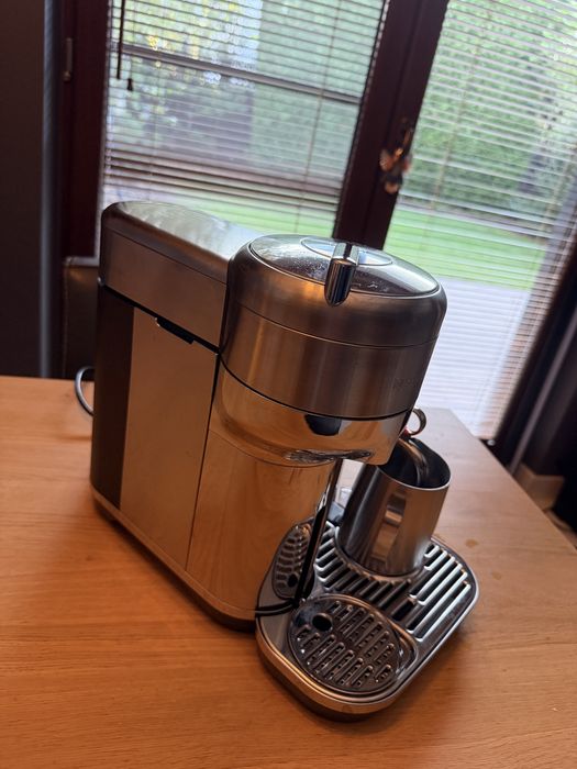 Eskpres Nespresso Sage Creatista Plus