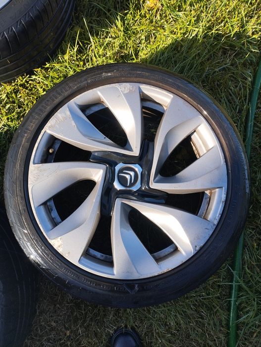 Conjunto de Jantes 18" Originais DS5 - 8J | ET27 | 4x108