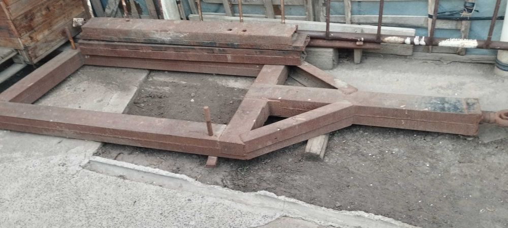 Продам раму з катоком 2,2 м і колесами для саморобної БДТ