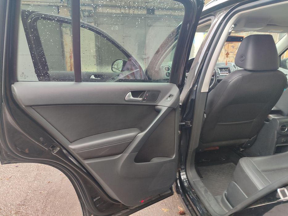 VOLKSWAGEN TIGUAN 2015 VIN WVGAV7AXXGW556152 фото оголошення 14 з 19