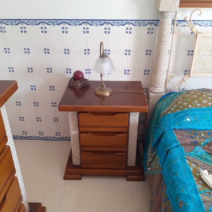 Mobília quarto casal madeira, granito e ferro