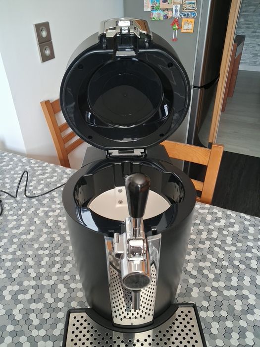 Vendo maquina de cervejaja  marca krups