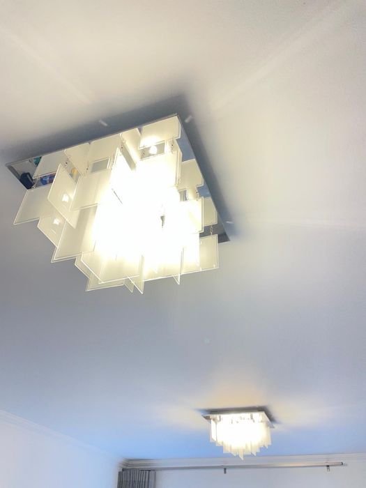 Candeeiro de teto moderno