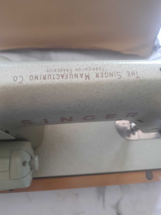 Maquina de costura singer