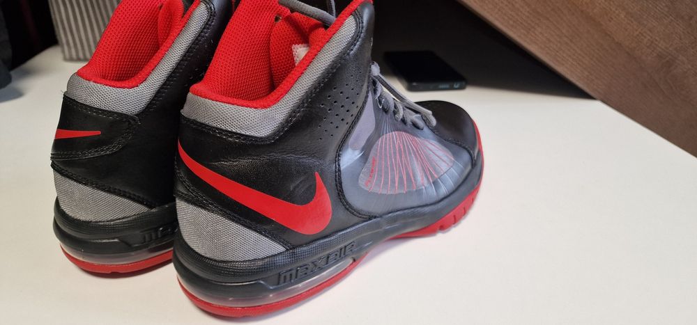 Баскетбольні кросовки NIKE Air Max ACTUALIZER 11 41 розмір