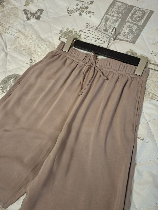 Штанці жіночі віскоза 44 р  H&M