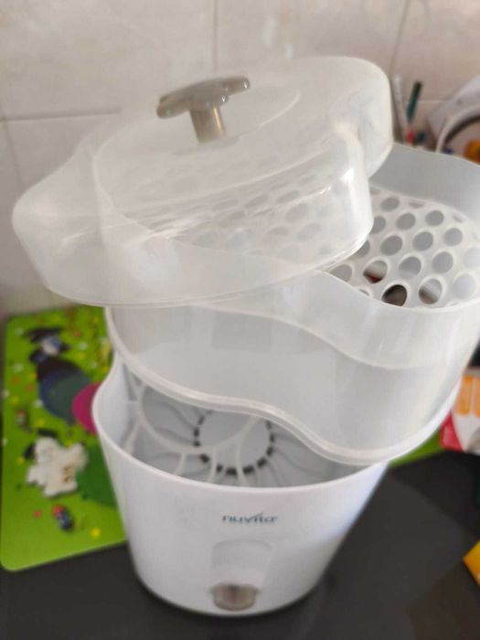 Esterilizador de Biberões Nuvita