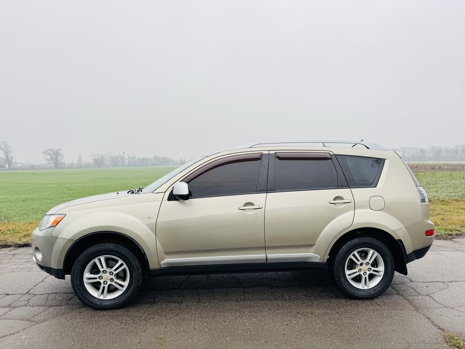 Mitsubishi Outlander XL 2.4 CVT 4WD Intense 2008р