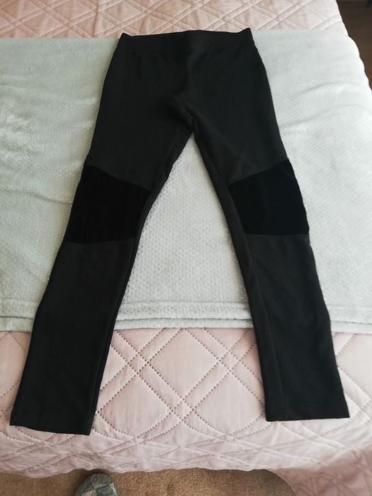 Leggings preto com joalheiras
