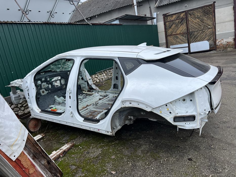 Кузовні частини kia ev6