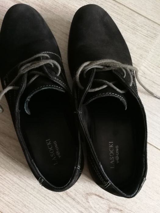 Buty młodzieżowe 38 - komunijne
