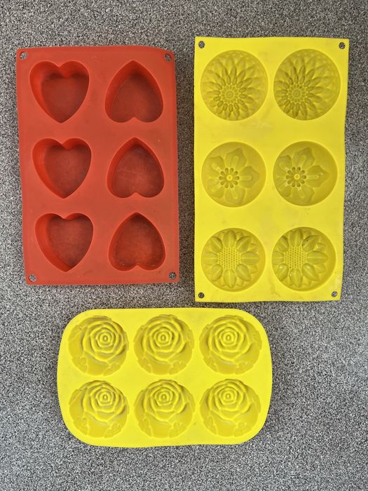 Силиконовые формы для выпечки.