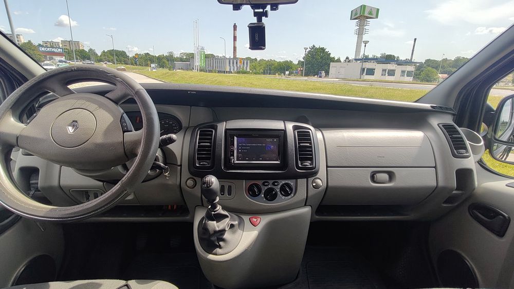 Sprzedam Renault Trafic brygadówka. 5 osobowy