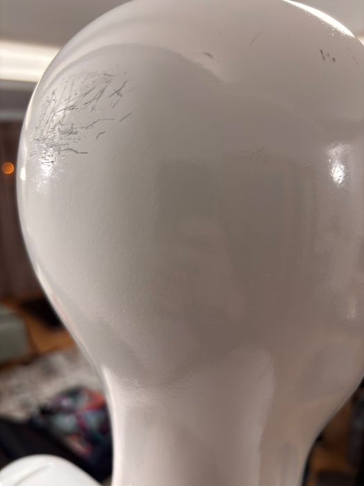 Manequim feminino usado