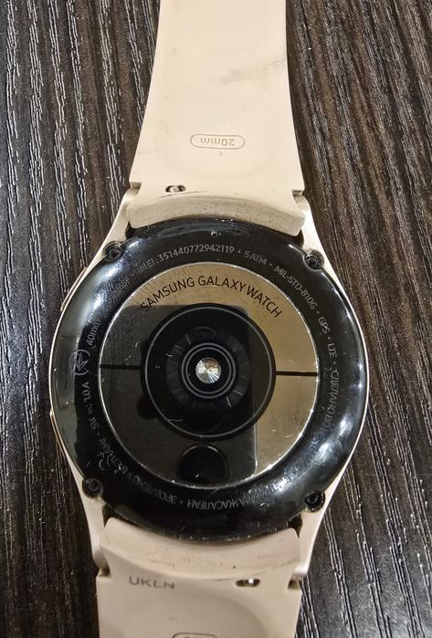 Смарт-годинник Samsung Galaxy Watch4