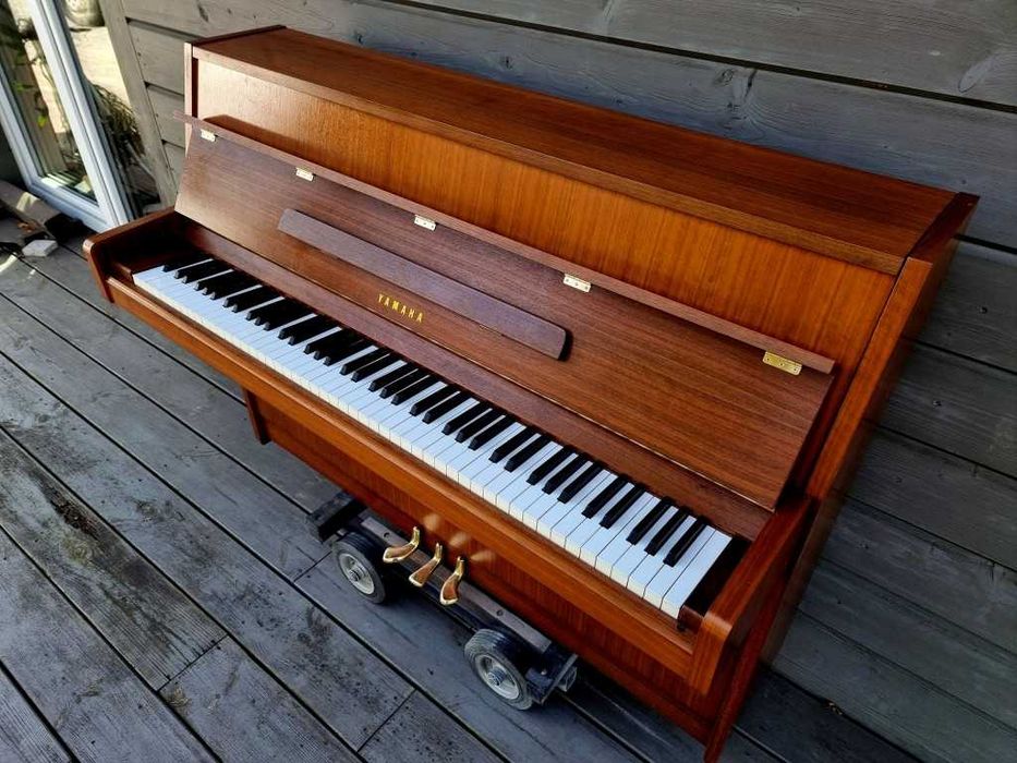Pianino YAMAHA 104cm 1979r BRĄZOWY PÓŁMAT moderator