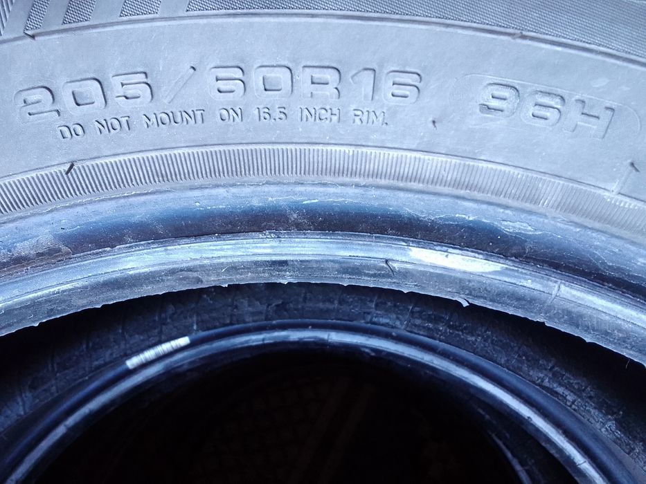 Cena za 4 Opony wielosezonowe 205/60r16 DUNLOP 2021r