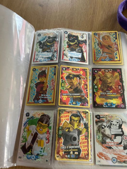 Album kolekcjonerski z kartami ninjago