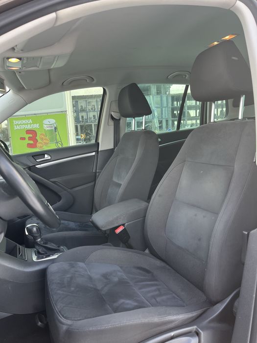 Volkswagen Tiguan офіційне авто 2.0 автомат 4х4
