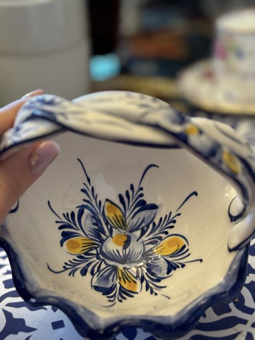 Portugalska porcelana ręcznie malowana koszyk 1988