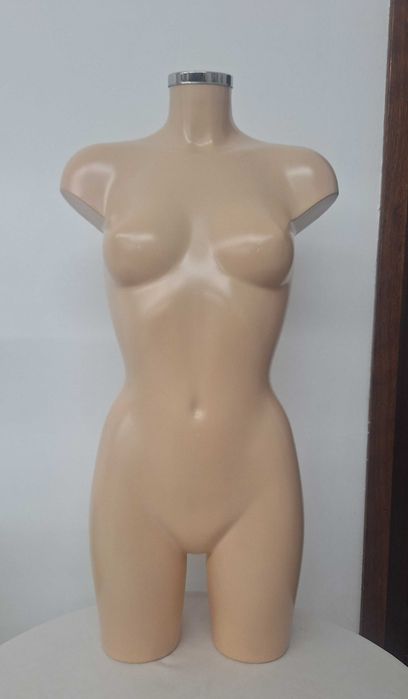 Manequim de mulher 87cm