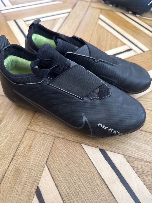 Кросівки для футболу Nike airzoom