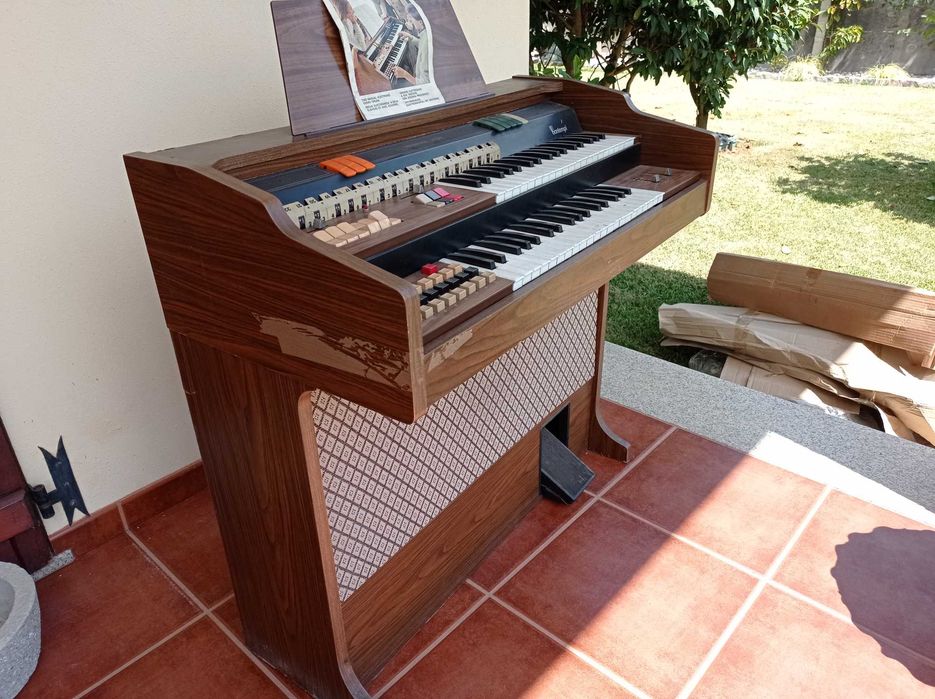 ÓRGÃO ANTIGO Bontempi