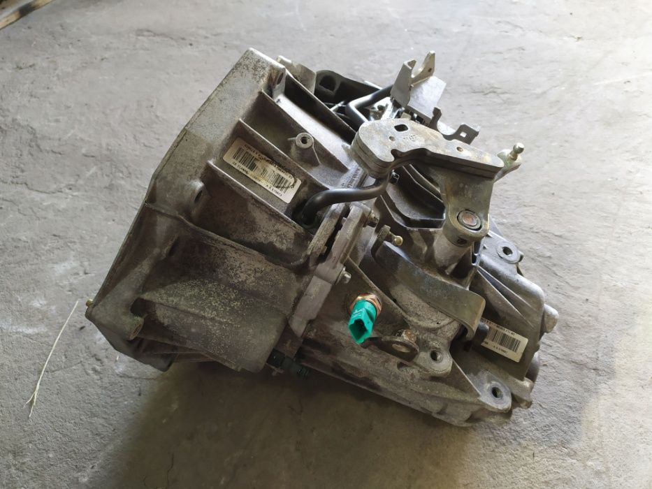 КПП Коробка переключения передач Nissan Qashqai 1.5 dci 32010jd500